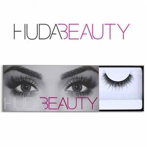 Huda Beauty Claudia No 6 False Strip Lashes